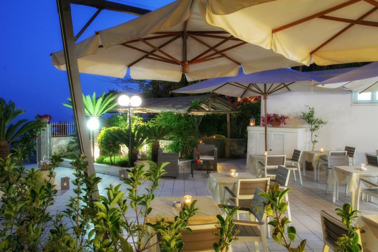 Hotel Villa Bina Sant'Angelo  Εξωτερικό φωτογραφία